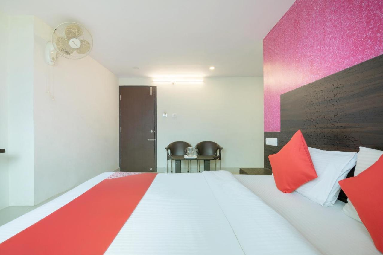 Oyo 13594 Mathrushree Residency Ξενοδοχείο Μπανγκαλόρ Εξωτερικό φωτογραφία