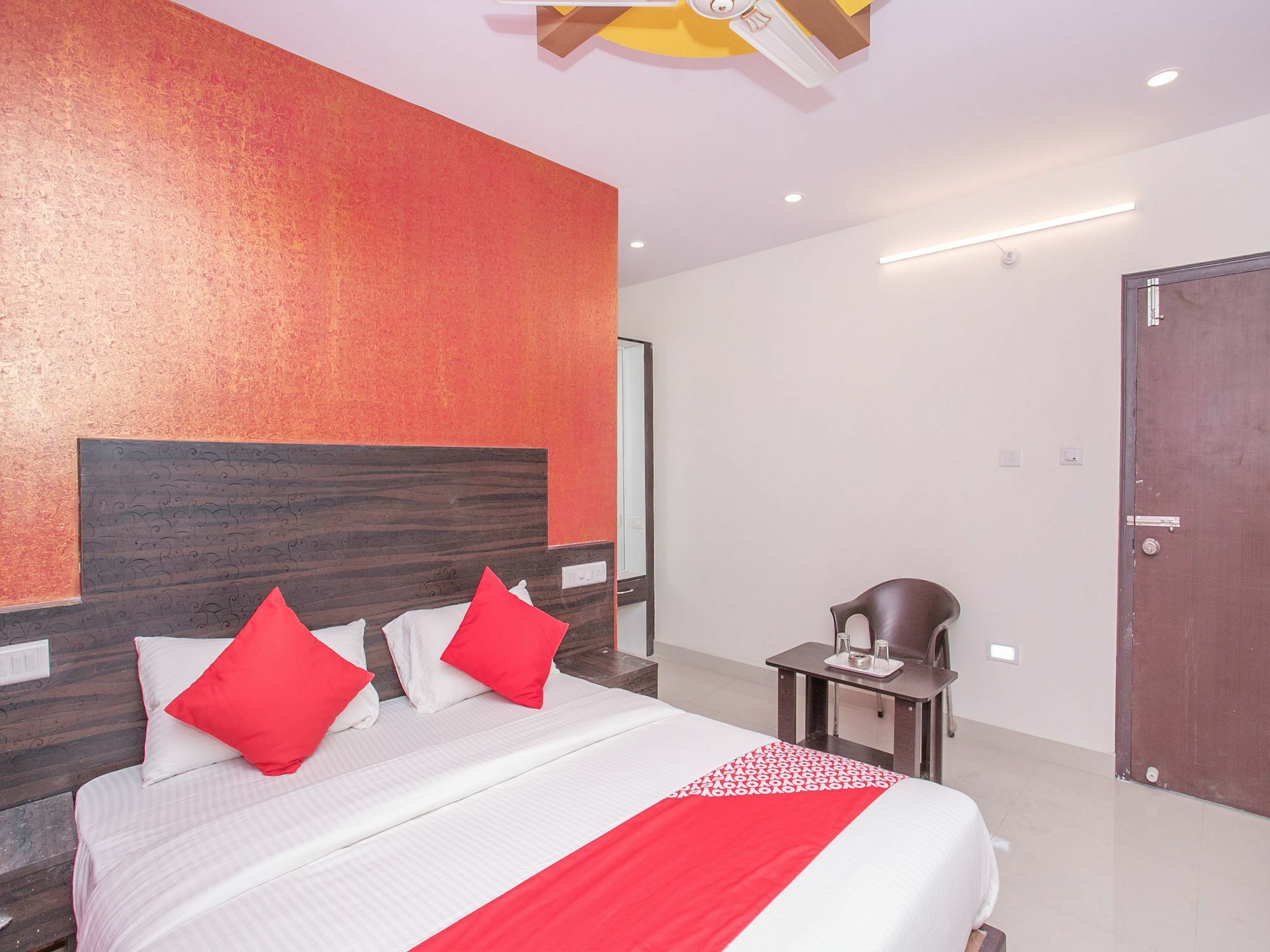 Oyo 13594 Mathrushree Residency Ξενοδοχείο Μπανγκαλόρ Εξωτερικό φωτογραφία